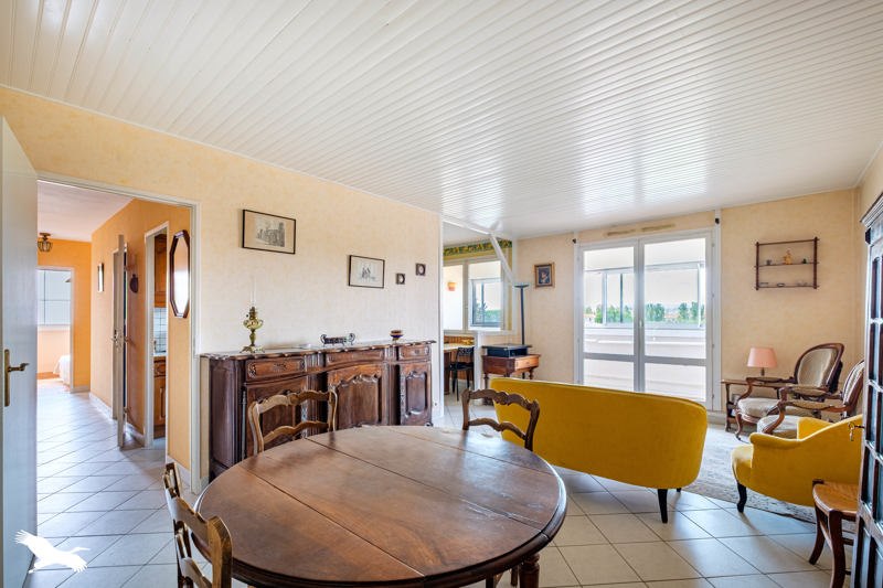 Vente Appartement ST PRIEST - 3 pièces -68 m² - (69800)