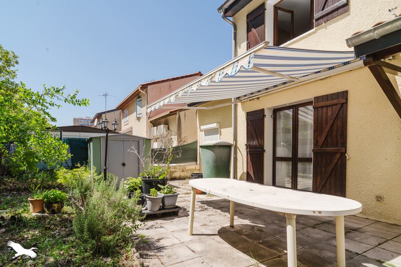 Vente Maison ST PRIEST - 5 pièces -103 m² - (69800)