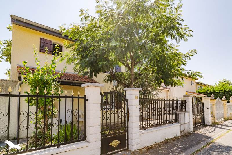 Vente Maison ST PRIEST - 5 pièces -103 m² - (69800)