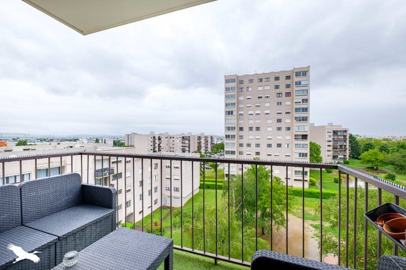 Vente Appartement ST PRIEST - 4 pièces -80 m² - (69800)