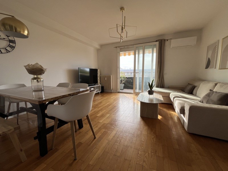 Vente Appartement Saint-Priest 69800 3 pièces - 77 m²