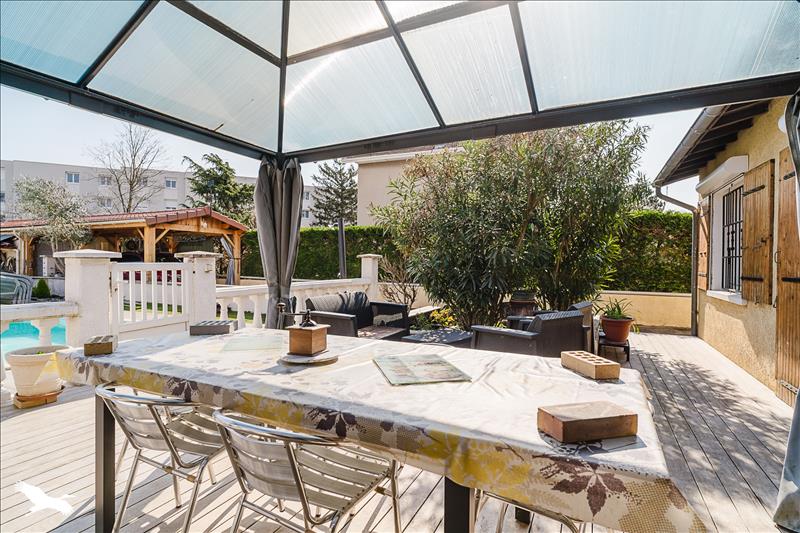 Vente Maison ST PRIEST - 4 pièces -126 m² - (69800)
