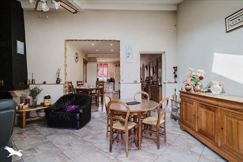 Vente Maison ST PRIEST - 4 pièces -126 m² - (69800)