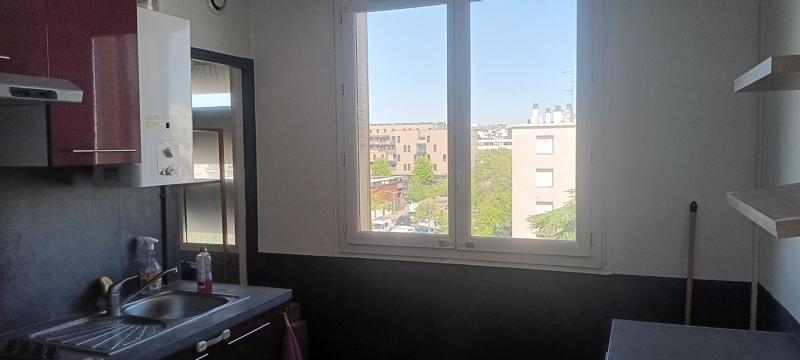 Vente Appartement ST PRIEST - 4 pièces -65 m² - (69800)