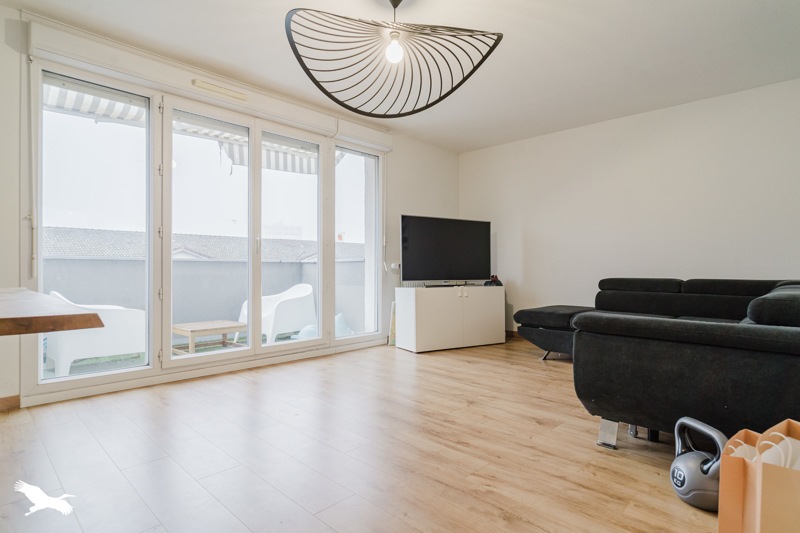 Vente Appartement ST PRIEST - 3 pièces -67,7 m² - (69800)