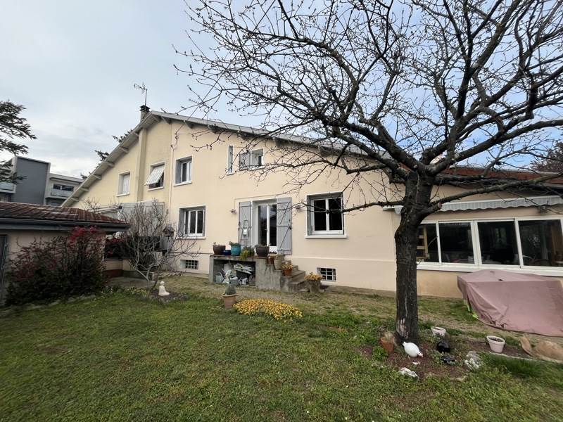 Vente Maison ST PRIEST - 5 pièces -121 m² - (69800)