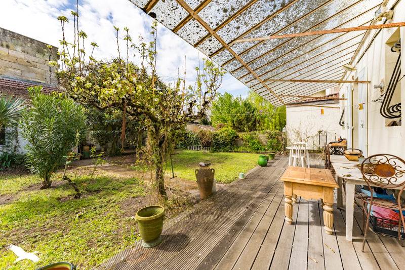 Vente Maison BORDEAUX - 6 pièces -142 m² - (33300)
