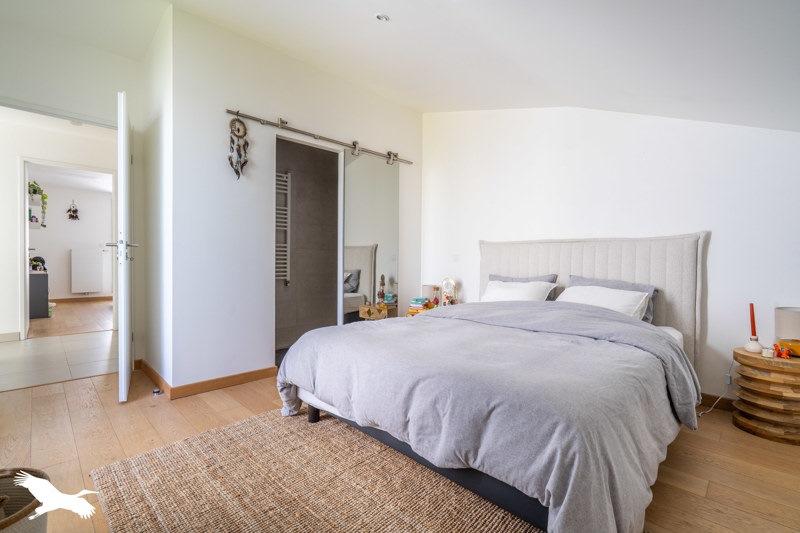 Vente Appartement BORDEAUX - 4 pièces -104 m² - (33300)