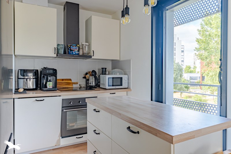 Vente Appartement BORDEAUX - 4 pièces -83 m² - (33300)