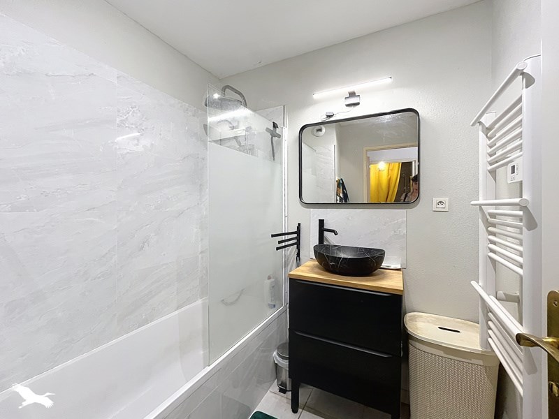 Vente Appartement BORDEAUX - 2 pièces -42 m² - (33300)