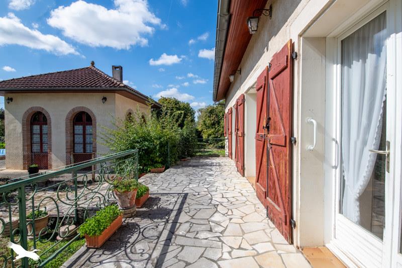 Vente Maison VERDUN SUR GARONNE - 5 pièces -122 m² - (82600)