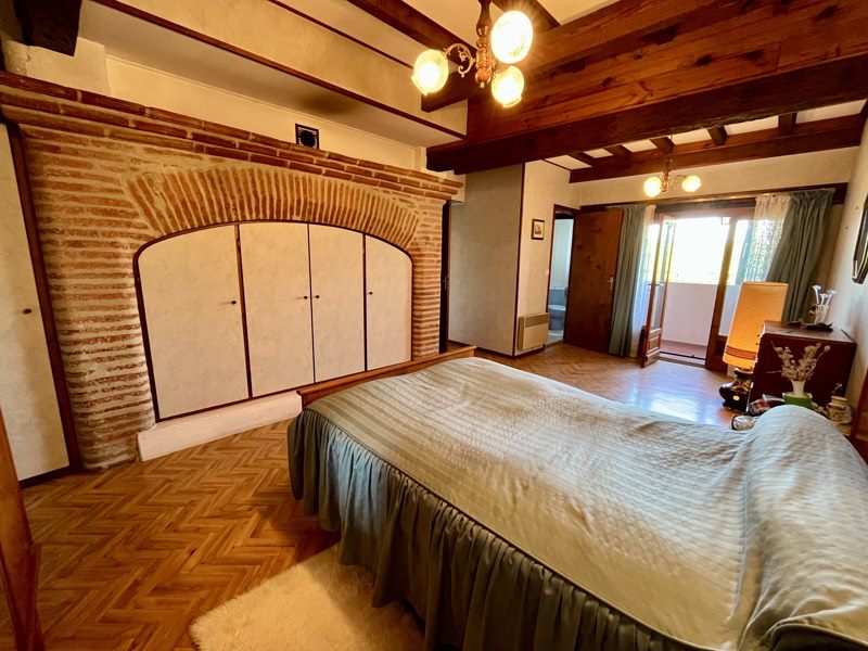 Vente Maison VERDUN SUR GARONNE - 5 pièces -163 m² - (82600)