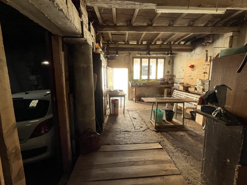 Vente Parking VERDUN SUR GARONNE - -  92 m² - (82600)