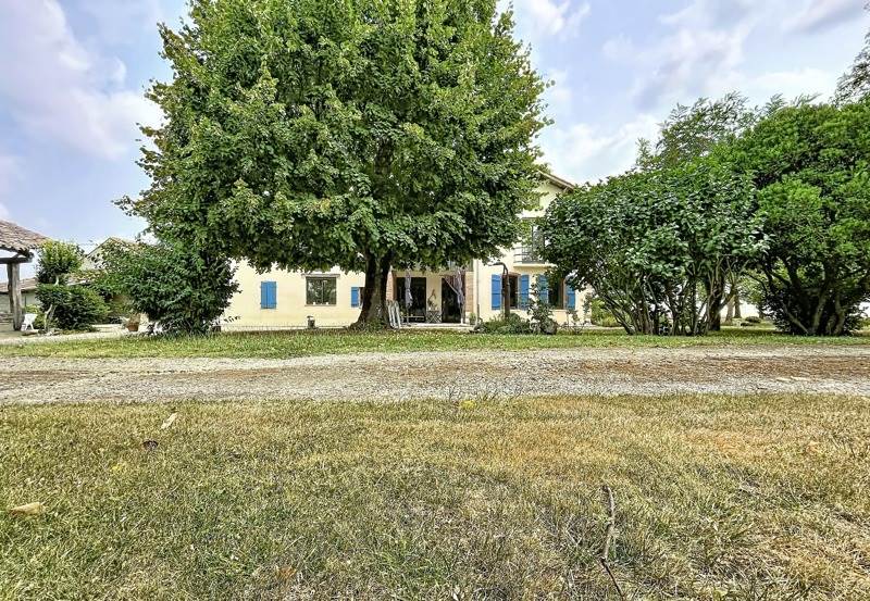 Vente Maison ST SARDOS - 8 pièces -224 m² - (82600)