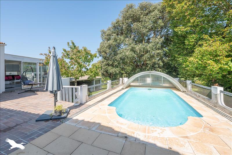 Vente Maison LE CHATEAU D OLERON 17480 5 pièces - 135 m²