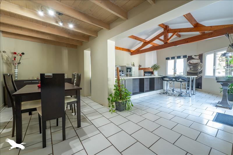 Vente Maison Le Château-d'Oléron - 5 pièces -135 m² - (17480)