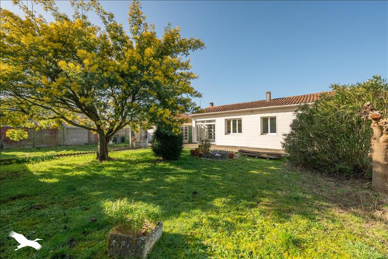 Vente Maison LE CHATEAU D OLERON - 4 pièces -85 m² - (17480)