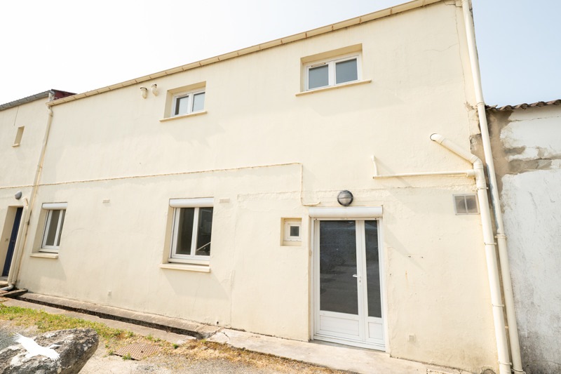 Vente Appartement LE CHATEAU D OLERON - 4 pièces -79 m² - (17480)