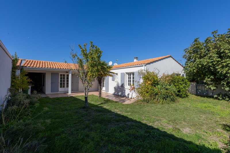 Vente Maison LE CHATEAU D OLERON - 5 pièces -84 m² - (17480)