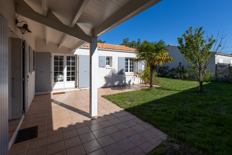 Vente Maison LE CHATEAU D OLERON - 5 pièces -84 m² - (17480)