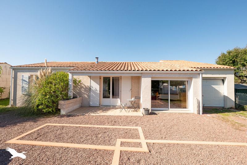 Vente Maison LE CHATEAU D OLERON - 4 pièces -86 m² - (17480)