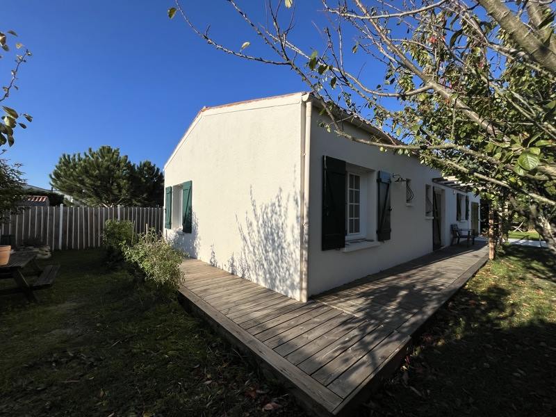 Vente Maison LE CHATEAU D OLERON - 4 pièces -76 m² - (17480)