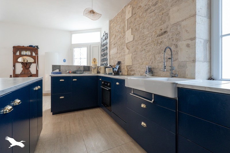 Vente Maison LE CHATEAU D OLERON - 6 pièces -140 m² - (17480)