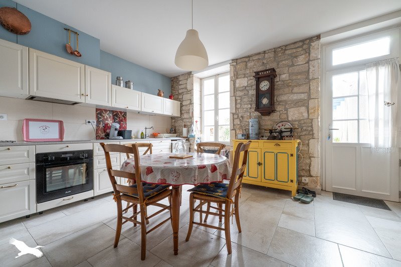 Vente Maison LE CHATEAU D OLERON - 4 pièces -106 m² - (17480)