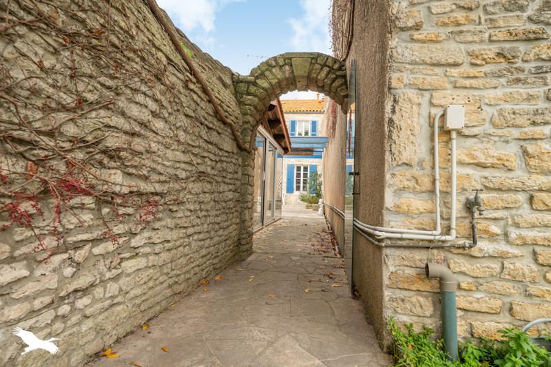 Vente Maison LE CHATEAU D OLERON - 4 pièces -106 m² - (17480)