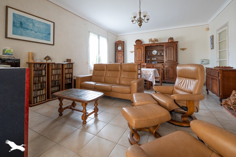 Vente Maison LE CHATEAU D OLERON - 5 pièces -110 m² - (17480)