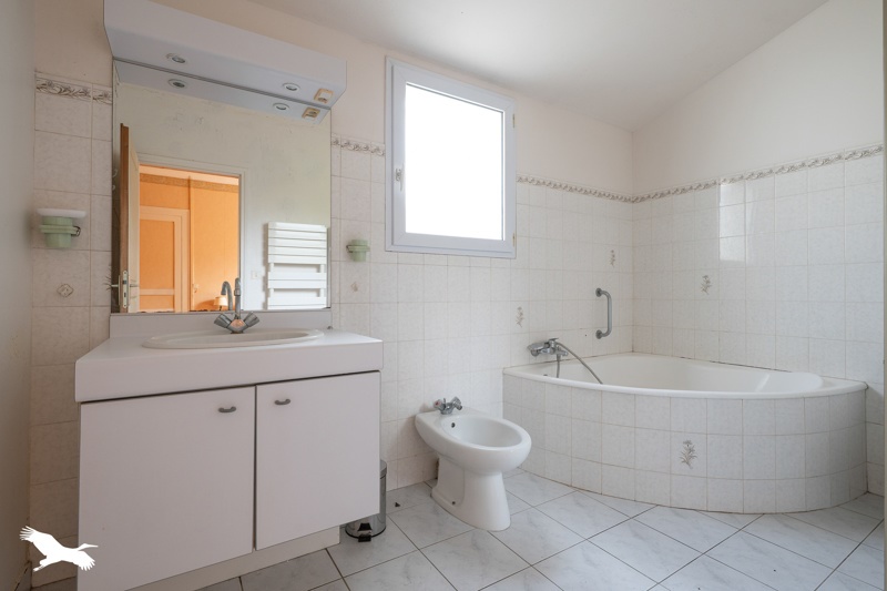 Vente Maison LE CHATEAU D OLERON - 5 pièces -110 m² - (17480)