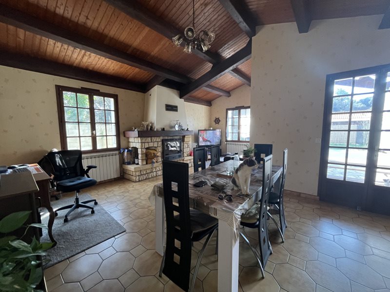 Vente Maison DOLUS D OLERON - 5 pièces -118 m² - (17550)