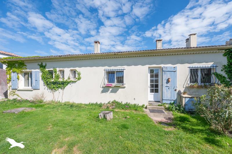 Vente Maison LE CHATEAU D OLERON - 5 pièces -149 m² - (17480)