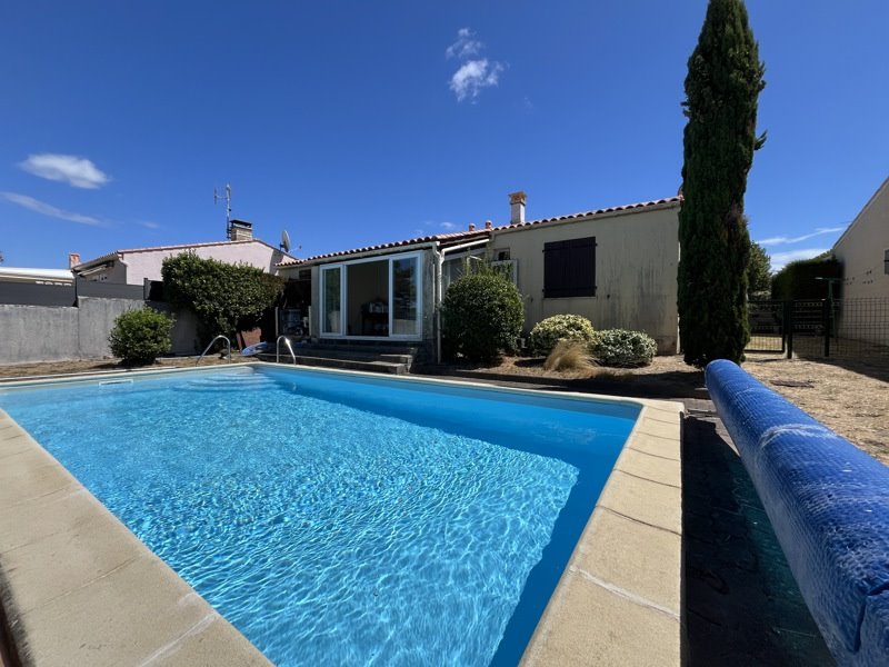 Vente Maison LE CHATEAU D OLERON 17480 6 pièces - 90 m²