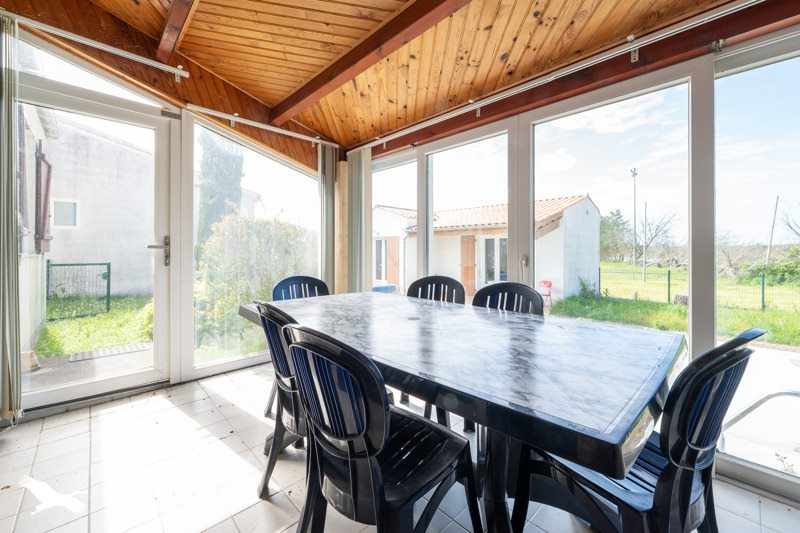 Vente Maison LE CHATEAU D OLERON - 6 pièces -90 m² - (17480)