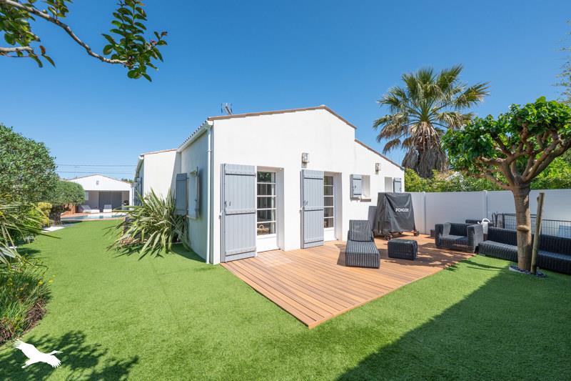 Vente Maison LE CHATEAU D OLERON - 6 pièces -174 m² - (17480)