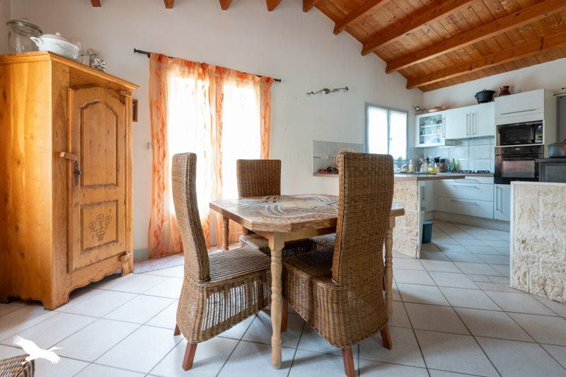 Vente Maison DOLUS D OLERON - 5 pièces -98 m² - (17550)