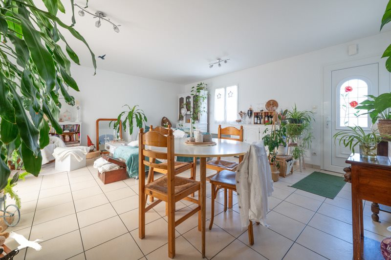 Vente Maison LE CHATEAU D OLERON - 4 pièces -98 m² - (17480)