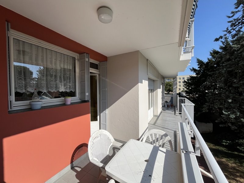 Vente Appartement BRON - 4 pièces -87 m² - (69500)