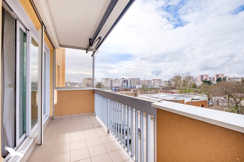 Vente Appartement BRON - 5 pièces -103,4 m² - (69500)