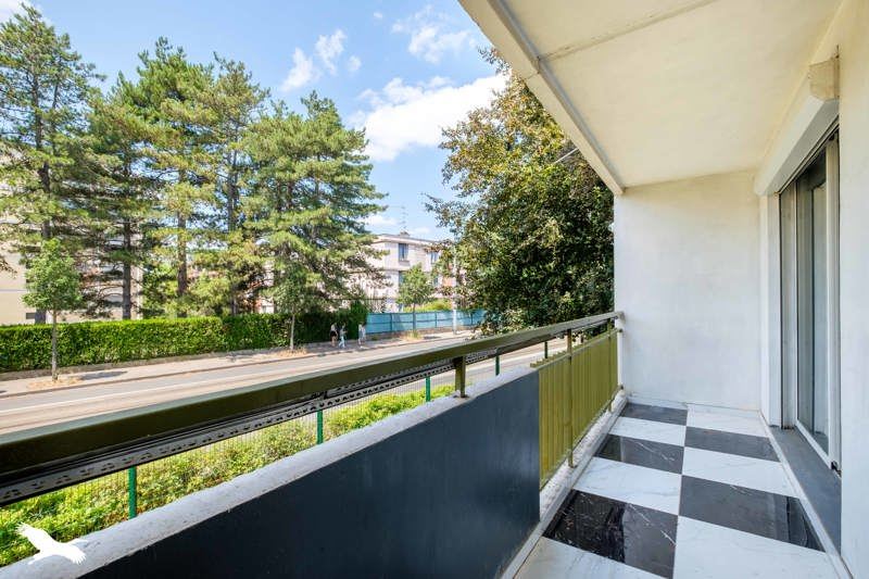 Vente Appartement BRON - 2 pièces -51 m² - (69500)