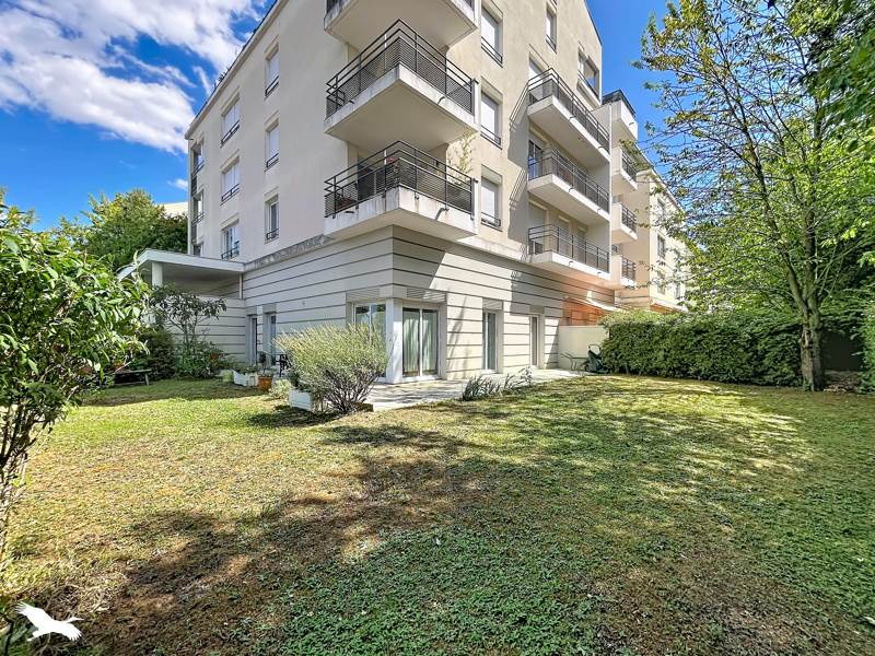 Vente Appartement Bron 69500 3 pièces - 69,83 m²