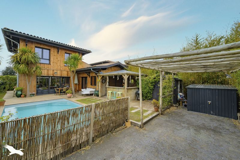 Vente Maison LA TESTE DE BUCH - 5 pièces -130 m² - (33260)