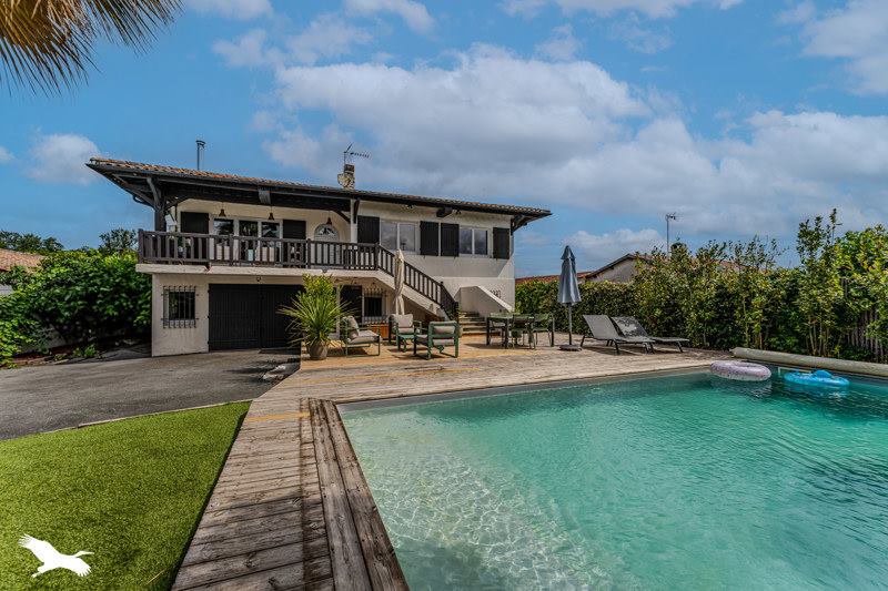 Vente Maison LA TESTE DE BUCH - 7 pièces -210 m² - (33260)