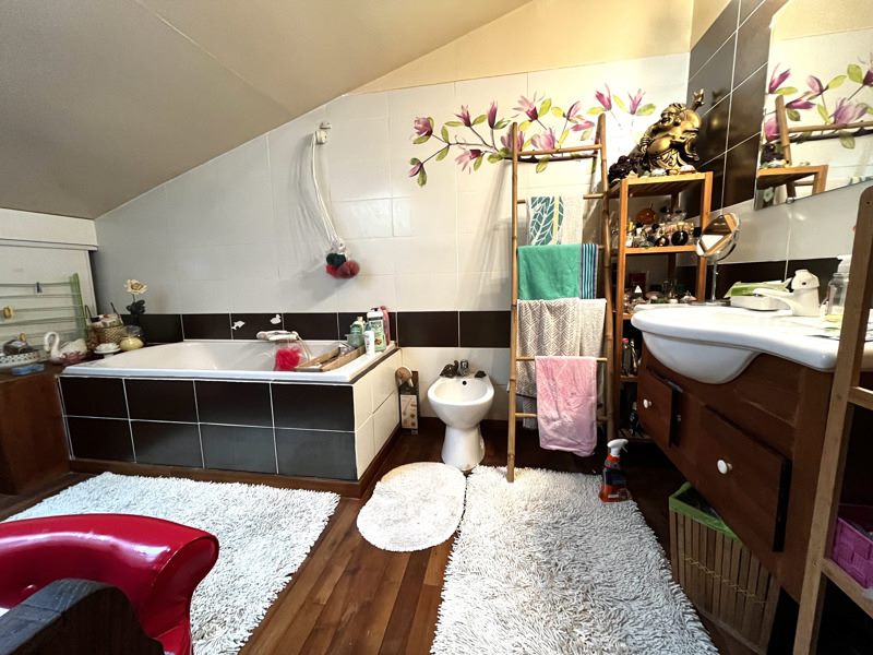 Vente Maison VILLENEUVE SUR LOT - 4 pièces -107 m² - (47300)