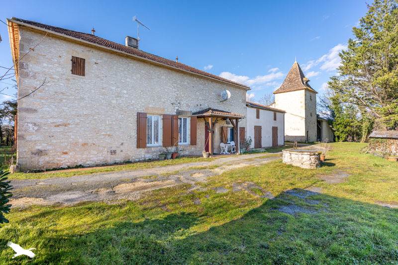 Vente Maison MONTAGNAC SUR LEDE - 8 pièces -195 m² - (47150)