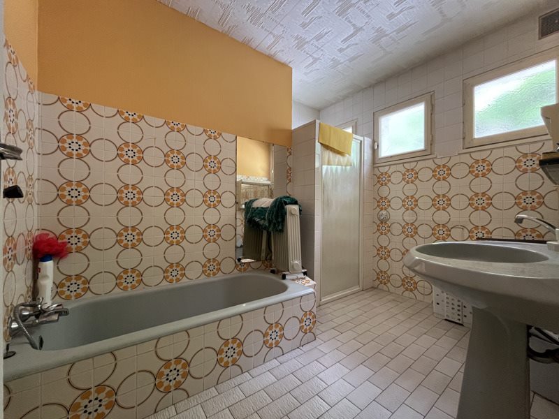 Vente Maison BEAUGAS - 7 pièces -185 m² - (47290)