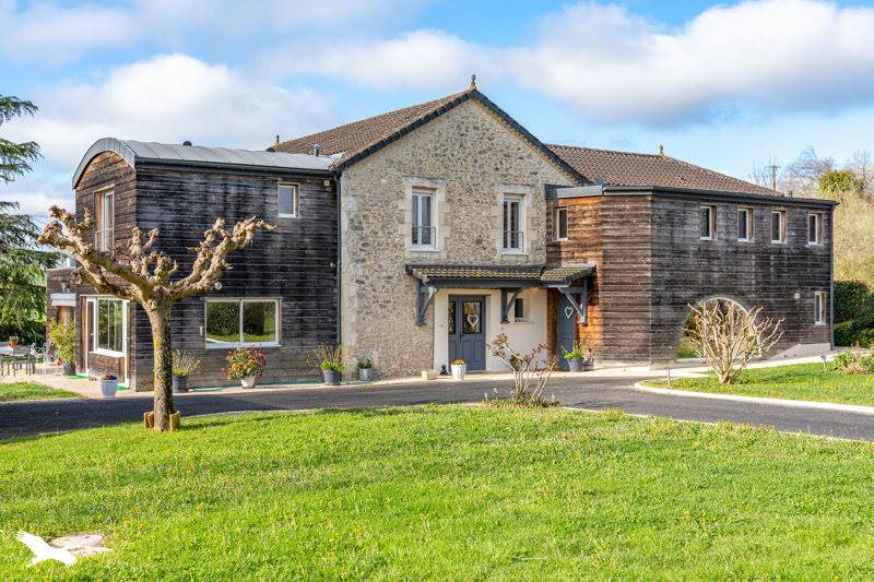 Vente Maison LAUSSOU - 8 pièces -340 m² - (47150)