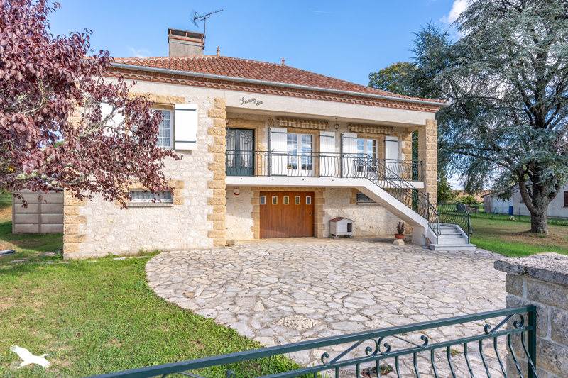 Vente Maison LAROQUE TIMBAUT - 6 pièces -140 m² - (47340)