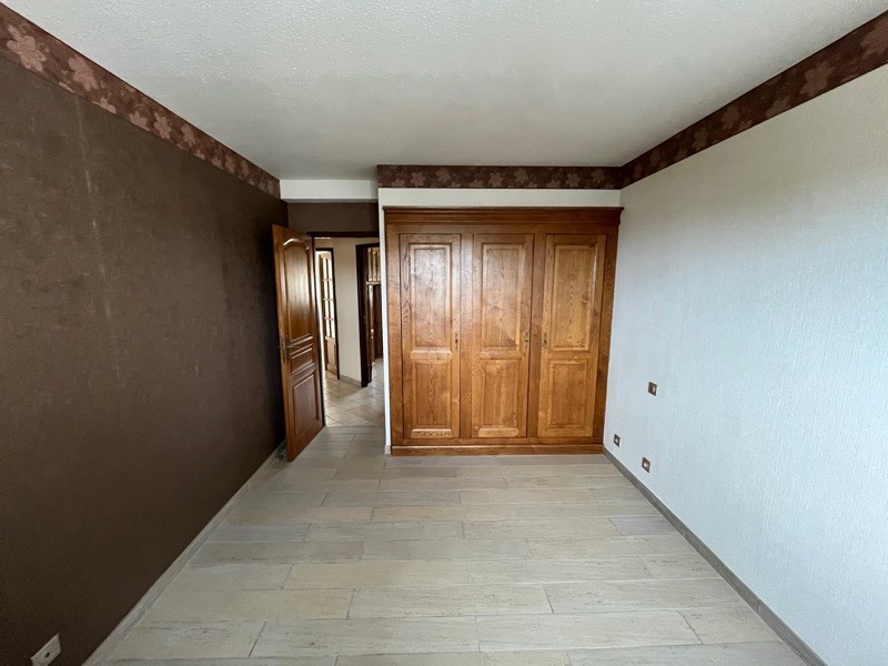 Vente Appartement LANNEMEZAN - 3 pièces -74,8 m² - (65300)